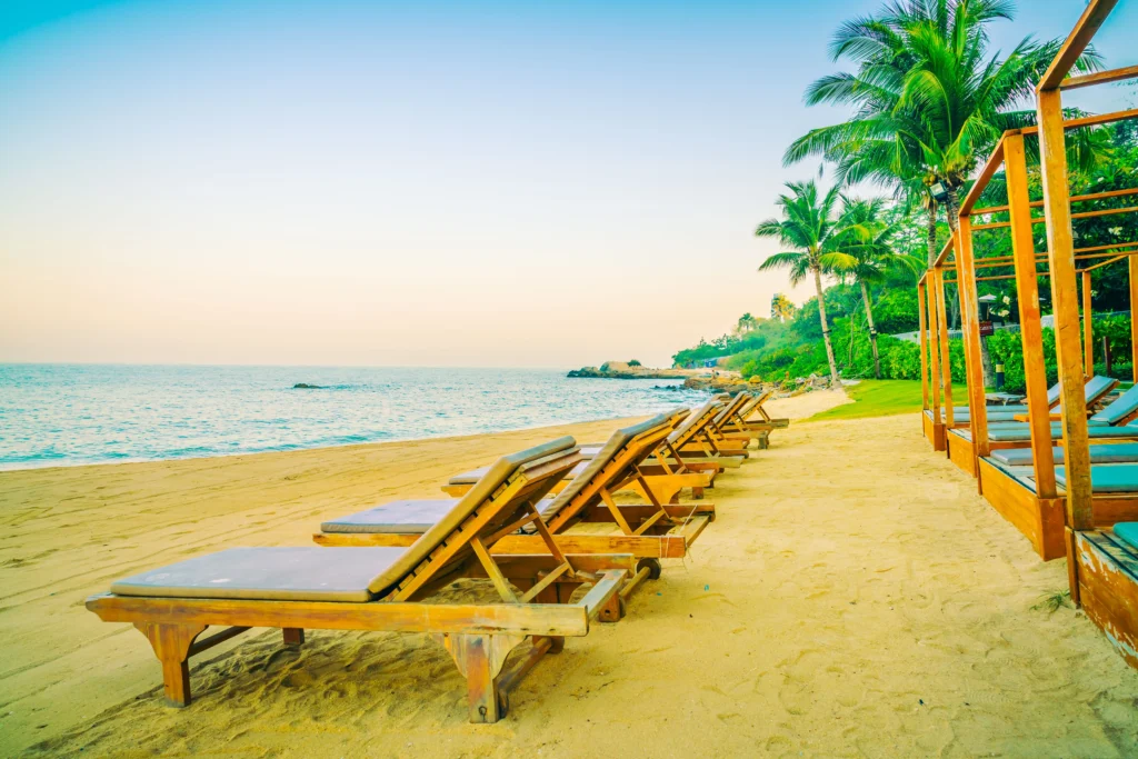 Best beaches in Sri Lanka with golden sand