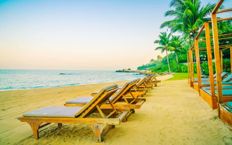 Best beaches in Sri Lanka with golden sand